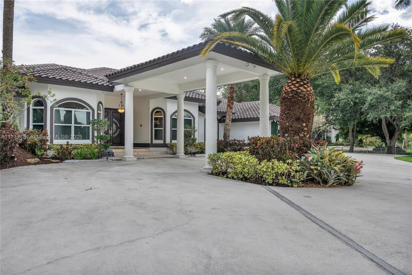 13431 Old Sheridan St, Southwest Ranches FL 33330