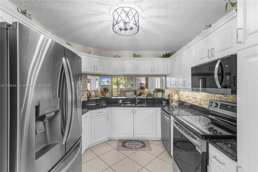 2541 N Nob Hill Rd # 205, Sunrise FL 33322