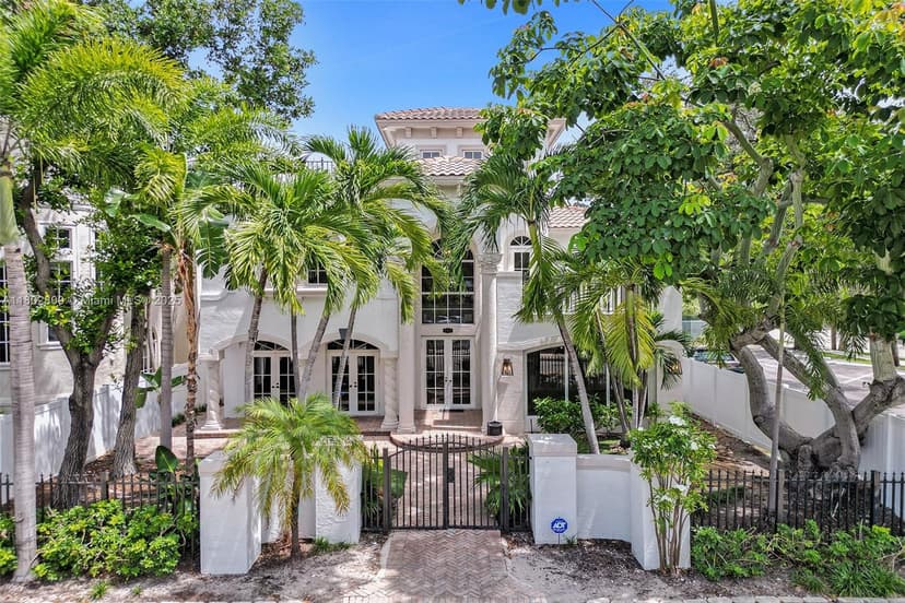 827 SE 2nd Ct, Fort Lauderdale FL 33301