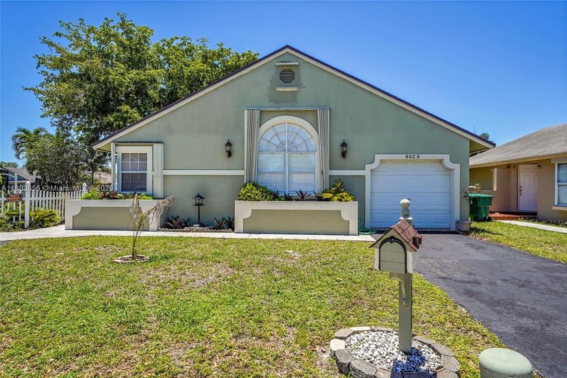 9828 SW 58th Ct, Cooper City FL 33328