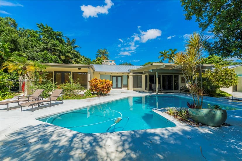 2691 SW 110th Way, Davie FL 33328