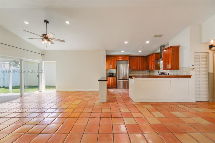 17253 NW 6th Ct, Pembroke Pines FL 33029