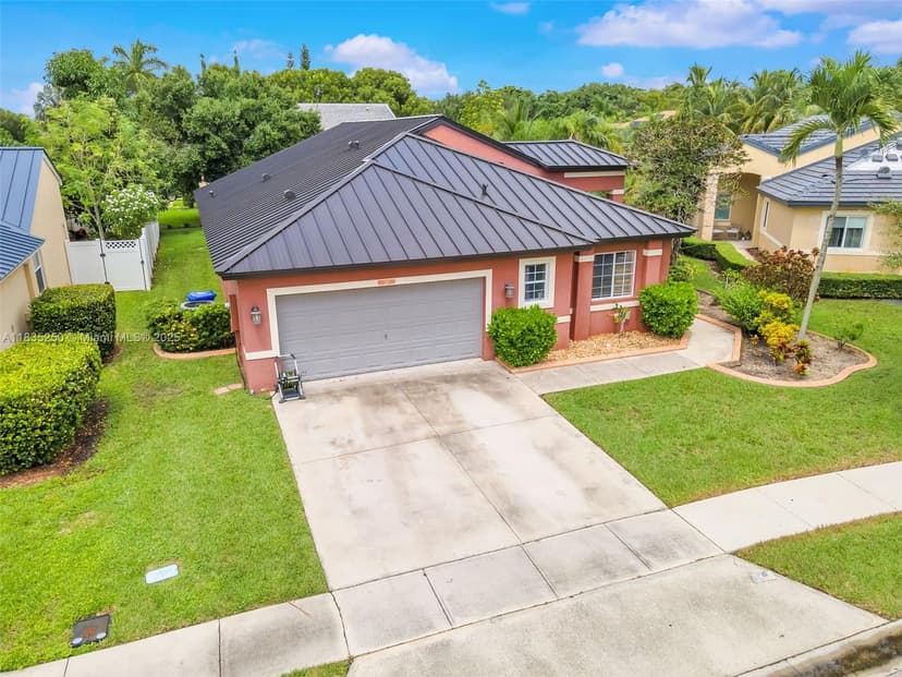 326 SW 162nd Ave, Pembroke Pines FL 33027
