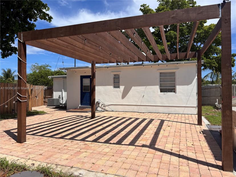 5301 NE 17th Ave, Pompano Beach FL 33064