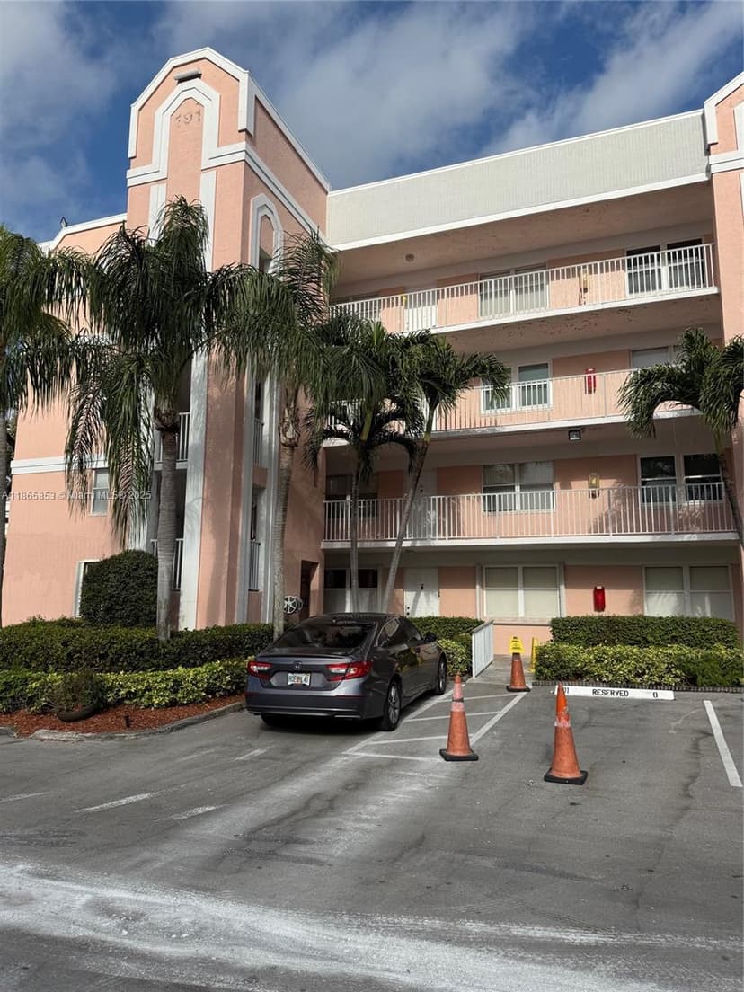 2602 NW 103rd Ave # 202, Sunrise FL 33322