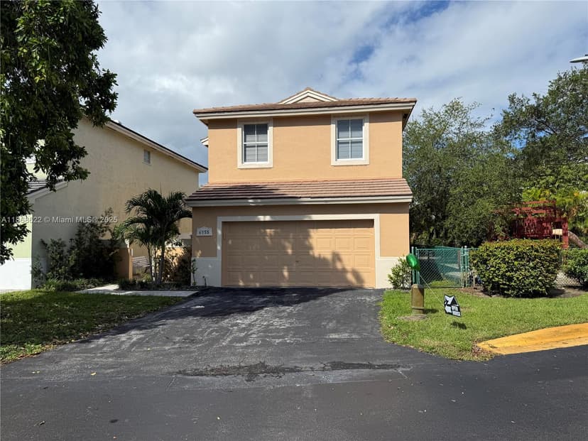 6955 SW 148th Ln, Davie FL 33331