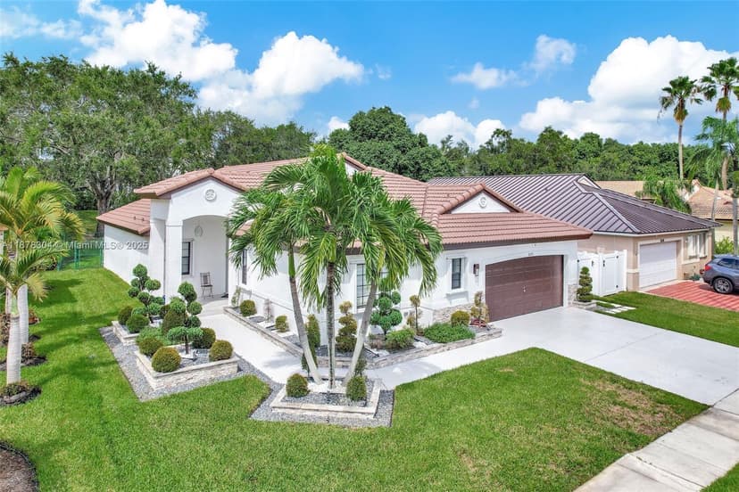 16255 SW 2nd Dr, Pembroke Pines FL 33027