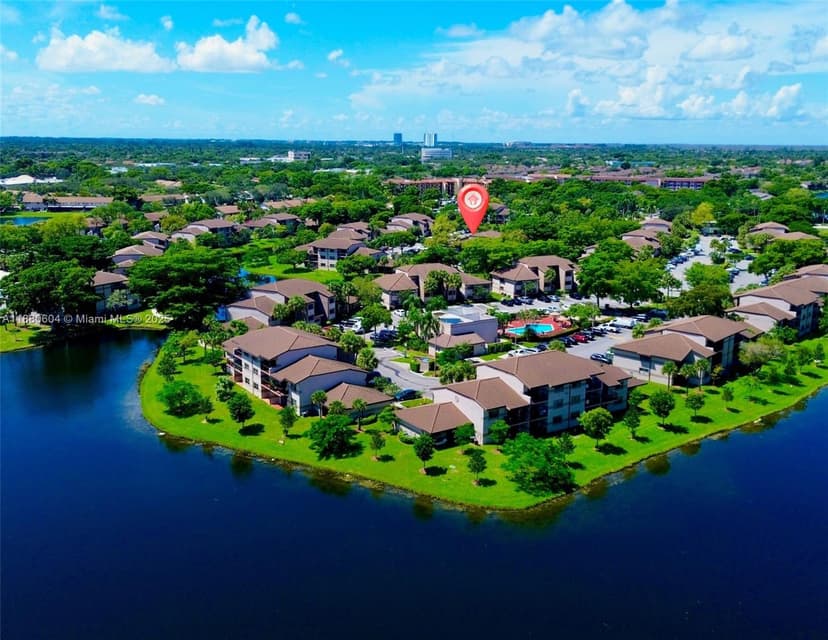 9956 Nob Hill Pl # 9956, Sunrise FL 33351