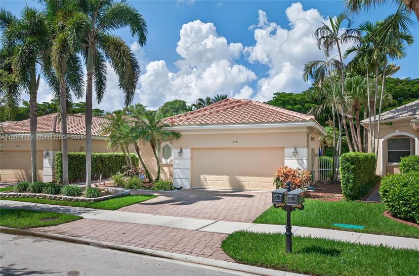 2497 Bay Isle Dr, Weston FL 33327