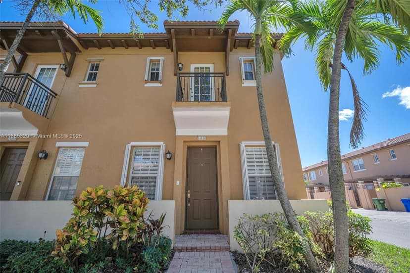 14634 SW 5th St # 5, Pembroke Pines FL 33027