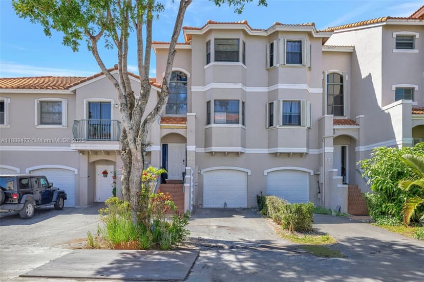12662 NW 14th St, Sunrise FL 33323