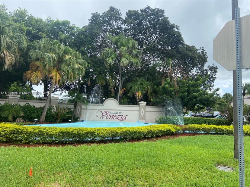 9937 Nob Hill Pl # 9937, Sunrise FL 33351