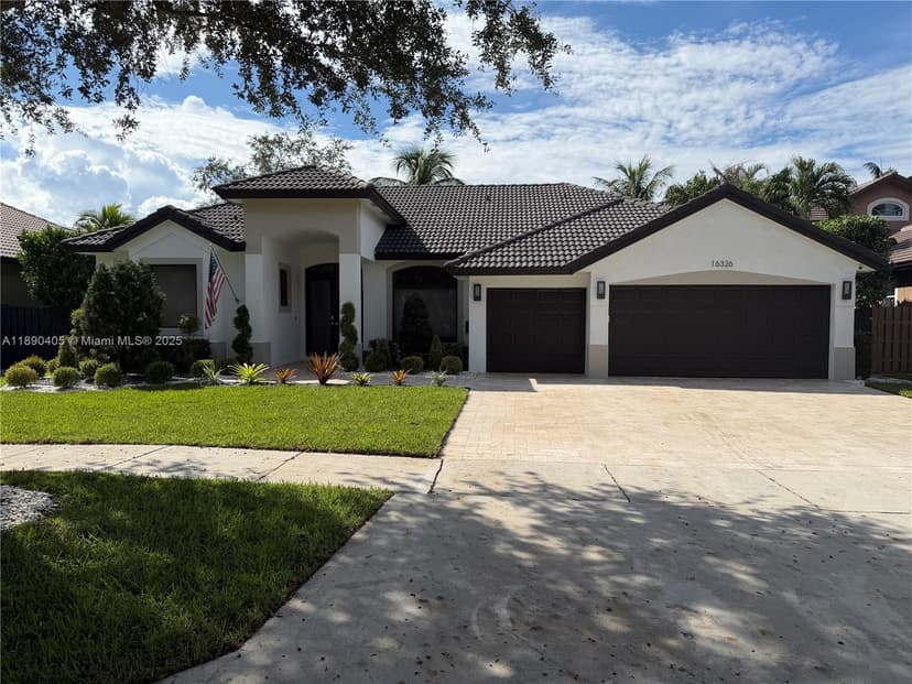 16326 N Mariposa Cir N, Pembroke Pines FL 33331
